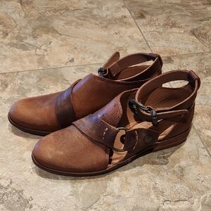 NWOT Veracruz Banchi Ankle Strap Leather Shoe Size 38 Cognac